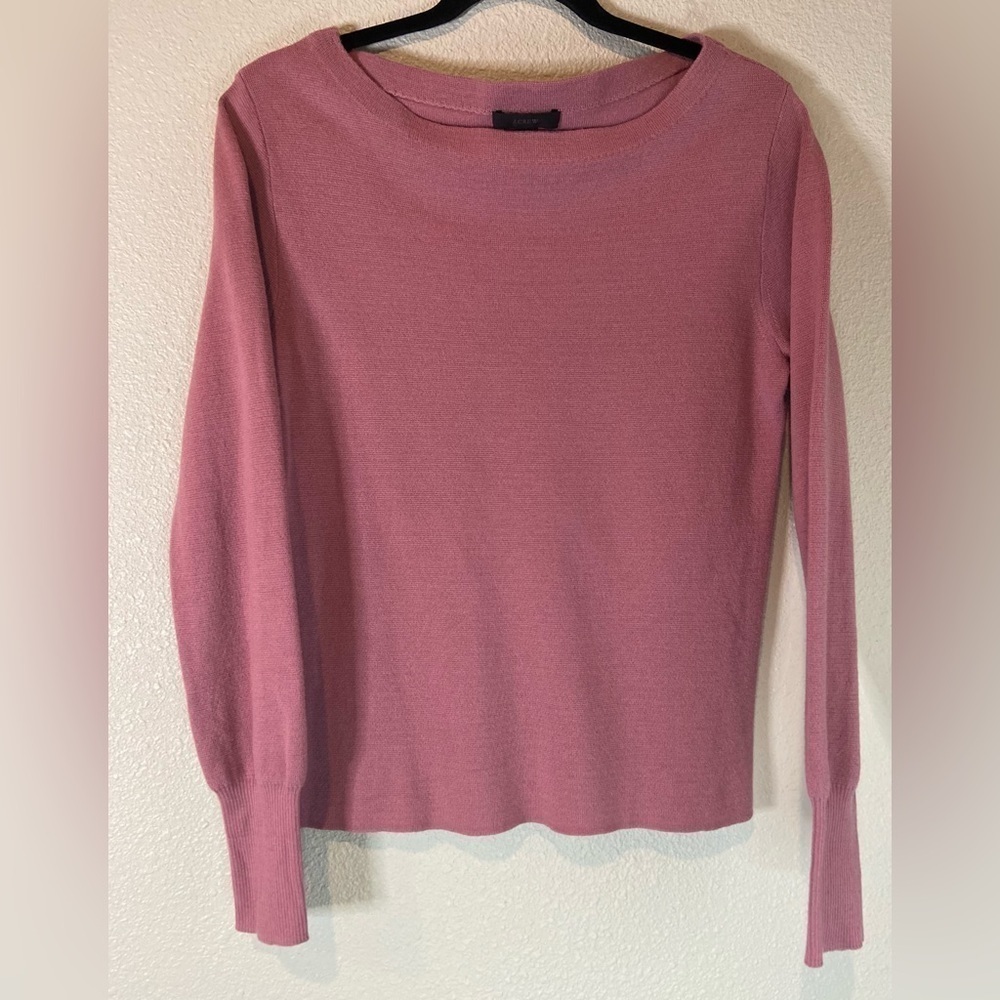 J. Crew~Mauve~Wool Blend Knit~Boat Neckline Pullover Sweater~Long Sleeve~Size S